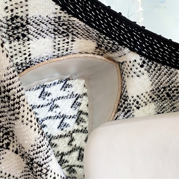 ST. JOHN black white checker print tweed long sleeves open front cardigan jacket - Picture 9 of 13